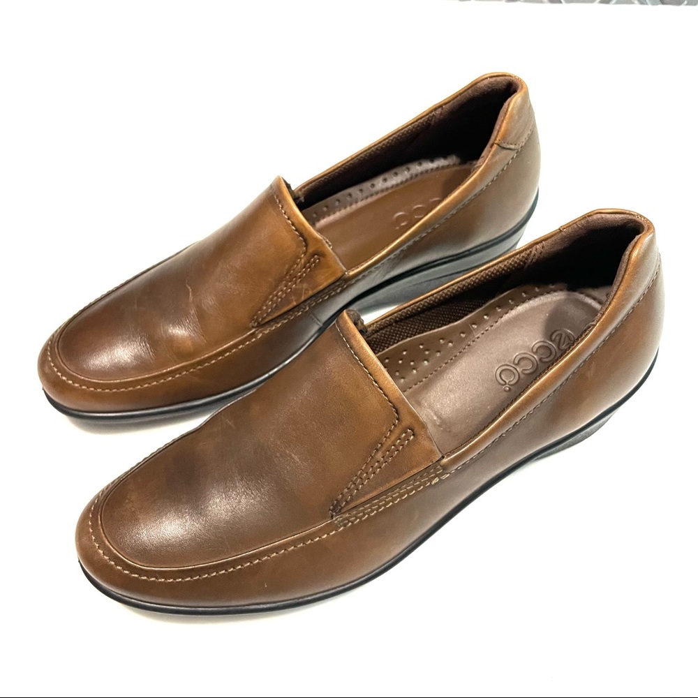 Ecco Slip On Brown Leather Comfort Walking Shoes women’s 39 8-8.5 EUC